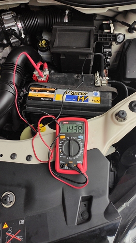 Cambio de baterias Moura a domicilio y control