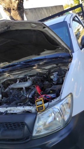 cambio baterias a domicilio en zona oeste y Control de carga alternador camioneta